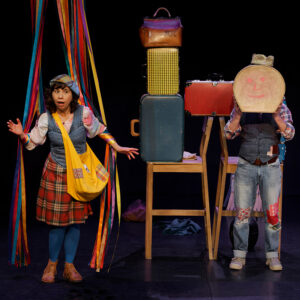 Grande soeur petit frère, un spectacle pour enfants de la compagnie jeune public Les Globe Trottoirs